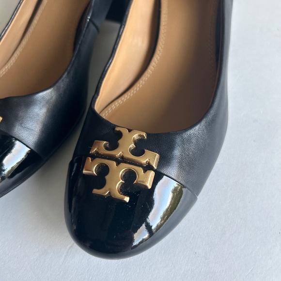 Tory Burch Black Genuine Leather Cap Toe Classic Pumps size 8.5 - Picture 6 of 15